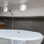 Luxury Historic Boat Botel Amsterdam