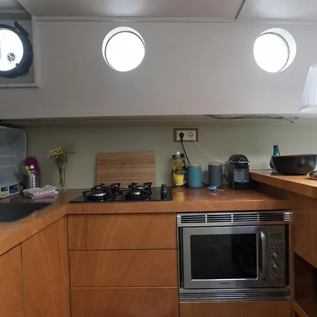 Luxury Historic Boat Botel *