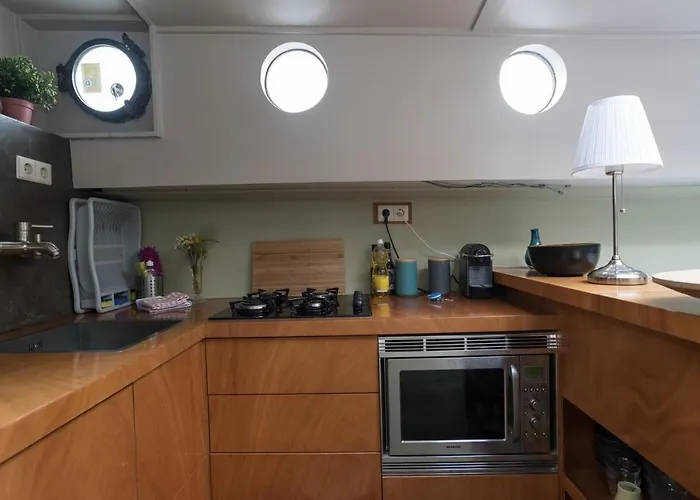 Luxury Historic Boat Botel *