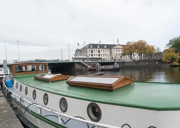 Luxury Historic Boat *